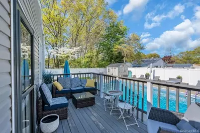 31 Peak Street, Ronkonkoma, NY 11779 - Photo 32