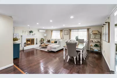 31 Peak Street, Ronkonkoma, NY 11779 - Photo 4