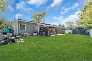 31 Peak St, Ronkonkoma, NY 11779 - Photo 30