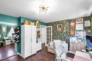 31 Peak St, Ronkonkoma, NY 11779 - Photo 14
