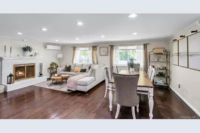 31 Peak Street, Ronkonkoma, NY 11779 - Photo 8