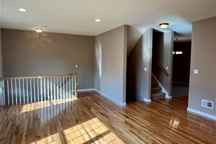 8 Seeley Bull St, Monroe, NY 10950 - Photo 4