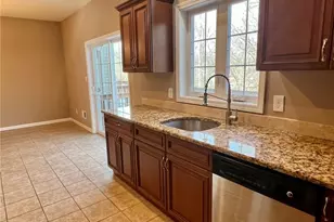 8 Seeley Bull St, Monroe, NY 10950 - Photo 10