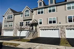 8 Seeley Bull St, Monroe, NY 10950 - Photo 2