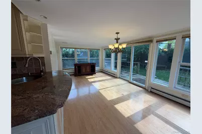 140 Wickshire Drive, East Meadow, NY 11554 - Photo 10