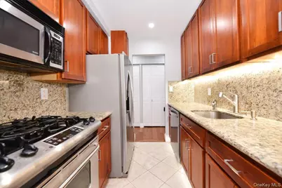320 E Shore Road #2-A, Great Neck, NY 11023 - Photo 20