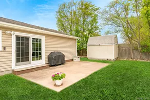 21 Eisenhower Rd, Centereach, NY 11720 - Photo 22