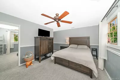 21 Eisenhower Road, Centereach, NY 11720 - Photo 20
