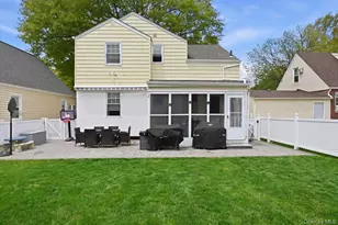 79 Raff Ave, Floral Park, NY 11001 - Photo 32
