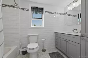 79 Raff Ave, Floral Park, NY 11001 - Photo 28