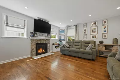 79 Raff Avenue, Floral Park, NY 11001 - Photo 8