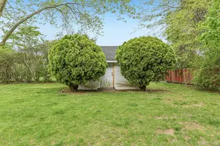 237 Cedar Rd, East Northport, NY 11731 - Photo 40