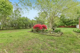 237 Cedar Rd, East Northport, NY 11731 - Photo 38
