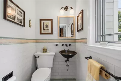 8 Lewis Lane, Port Washington, NY 11050 - Photo 20