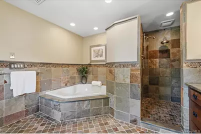 8 Lewis Lane, Port Washington, NY 11050 - Photo 24
