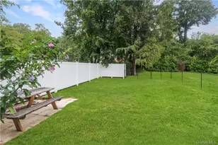 7 Meadow St, Goldens Bridge, NY 10526 - Photo 18