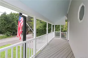 7 Meadow St, Goldens Bridge, NY 10526 - Photo 2