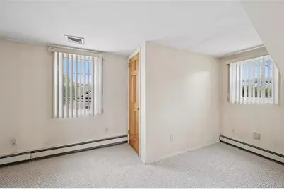 199 Sycamore Avenue, Bethpage, NY 11714 - Photo 12