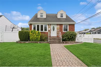 199 Sycamore Avenue, Bethpage, NY 11714 - Photo 1