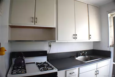 228-14 Stronghurst Avenue #3113, Lower Level, Queens Village, NY 11427 - Photo 8