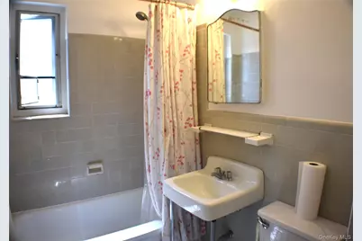 228-14 Stronghurst Avenue #3113, Lower Level, Queens Village, NY 11427 - Photo 16