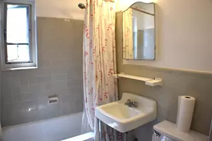 228-14 Stronghurst Ave, Queens Village, NY 11427 - Photo 16