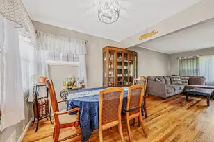 63 Wilfred Blvd, Hicksville, NY 11801 - Photo 8