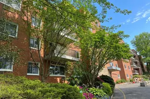 370 Central Park Ave, Scarsdale, NY 10583 - Photo 12
