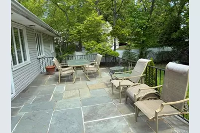 727 Wilmot Road, Scarsdale, NY 10583 - Photo 12