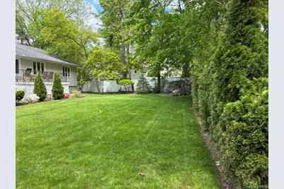 727 Wilmot Road, Scarsdale, NY 10583 - Photo 14