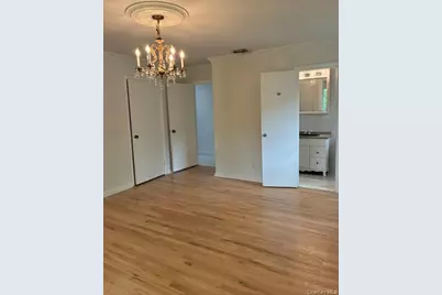 727 Wilmot Road, Scarsdale, NY 10583 - Photo 10