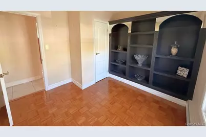 72 Avenue B, Holbrook, NY 11741 - Photo 16