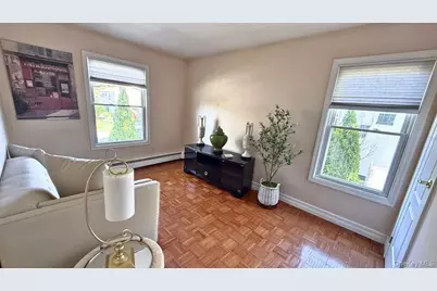 72 Avenue B, Holbrook, NY 11741 - Photo 18