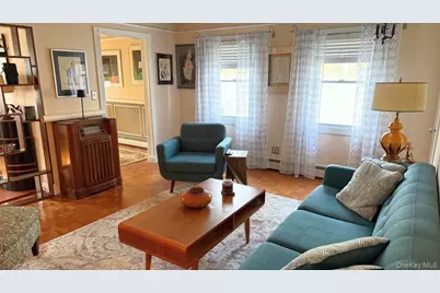72 Avenue B, Holbrook, NY 11741 - Photo 10