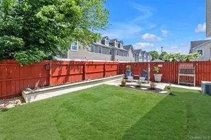 11 Koch Pl, Carle Place, NY 11514 - Photo 28