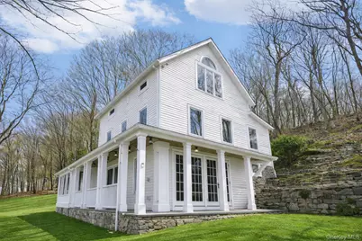 18 Juengstville Road, Croton Falls, NY 10519 - Photo 2