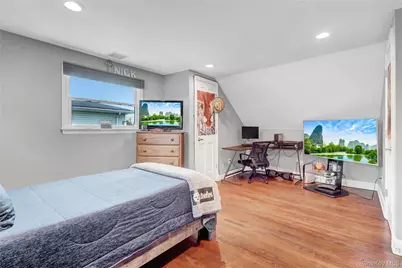 209 Center Bay Drive, West Islip, NY 11795 - Photo 22
