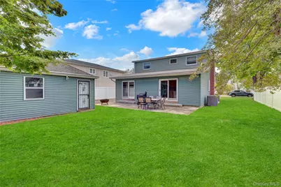 209 Center Bay Drive, West Islip, NY 11795 - Photo 26