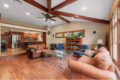 2069 Windsor Road, Baldwin, NY 11510 - Photo 10