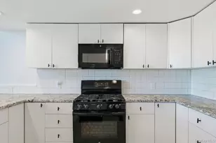 19 Hillside Ave, Northport, NY 11768 - Photo 16