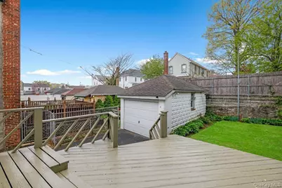 32 Crestmont Avenue, Yonkers, NY 10704 - Photo 4