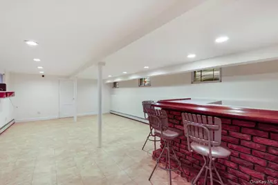 32 Crestmont Avenue, Yonkers, NY 10704 - Photo 28