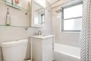 70-25 Yellowstone Blvd, Forest Hills, NY 11375 - Photo 22