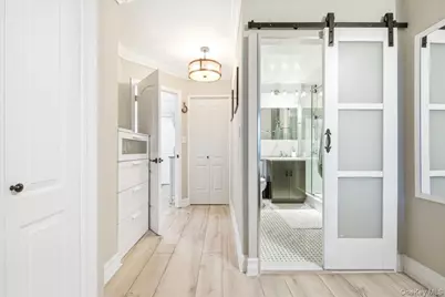 70-25 Yellowstone Boulevard #9J, Forest Hills, NY 11375 - Photo 8