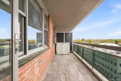 70-25 Yellowstone Boulevard #9J, Forest Hills, NY 11375 - Photo 30