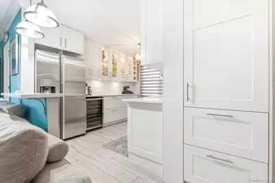 70-25 Yellowstone Boulevard #9J, Forest Hills, NY 11375 - Photo 16