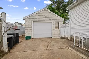 3704 Martin St, Levittown, NY 11756 - Photo 20