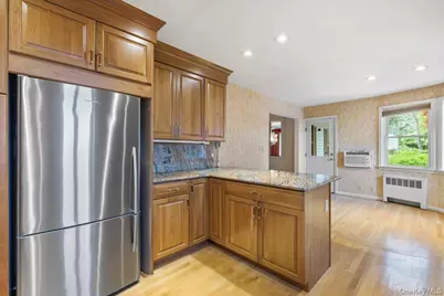 11 Malvern Road, Scarsdale, NY 10583 - Photo 4