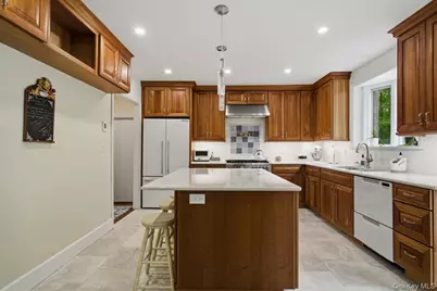 5 Primrose Street, Katonah, NY 10536 - Photo 12