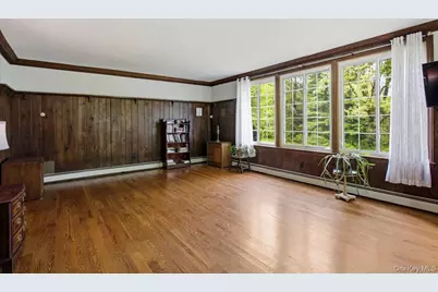 5 Primrose Street, Katonah, NY 10536 - Photo 14